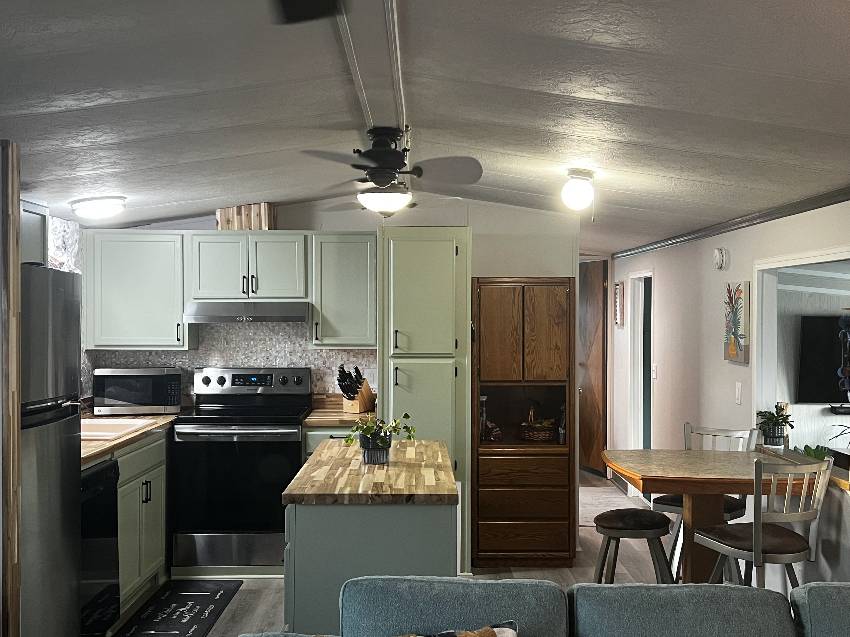 590 Century Drive a Winter Haven, FL Mobile or Manufactured Home for Sale